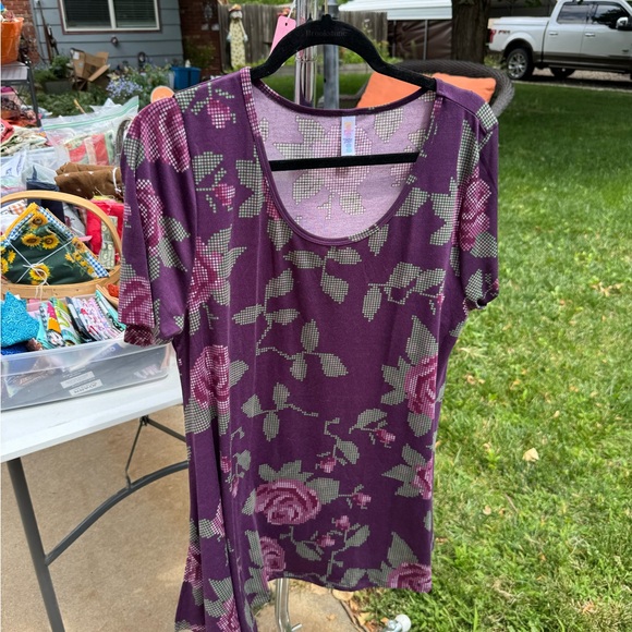 Colorful Patterned Dresses - Picture 6 of 6